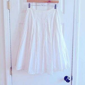 White 100% cotton full skirt by Autograph